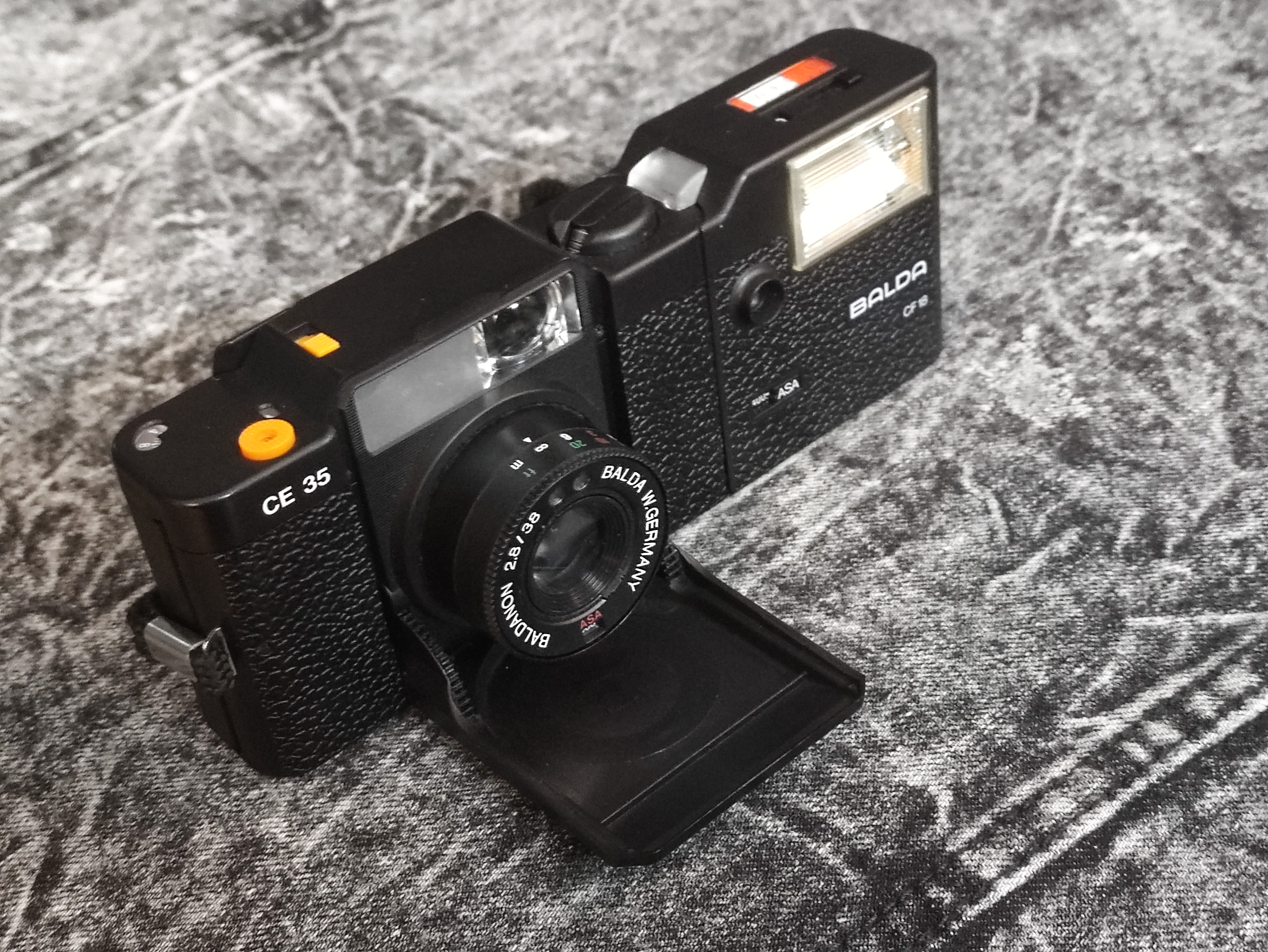 【完動品】BALDA CE35 + CF18 フィルムカメラ 動作確認済み 完動品】BALDA CE35 + CF18 フィルムカメラ 動作確認済み